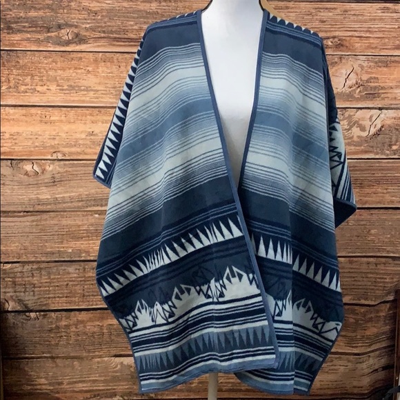 Woolrich Sweaters - Woolrich Poncho Reversible